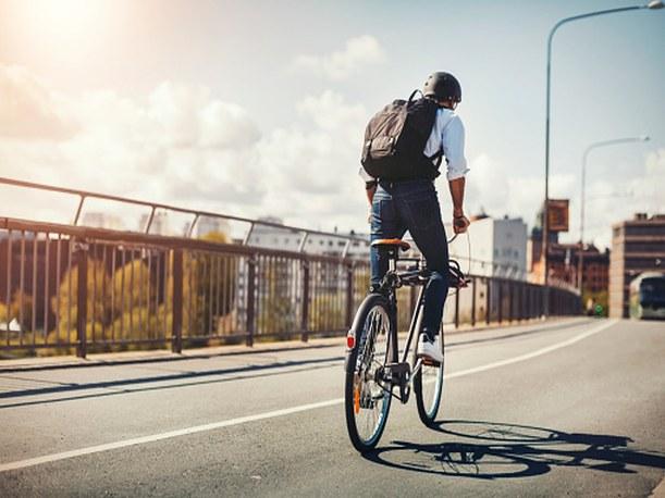 Pedalando Rumo à Segurança: A Sinalização Viária como Pilar para Ciclistas